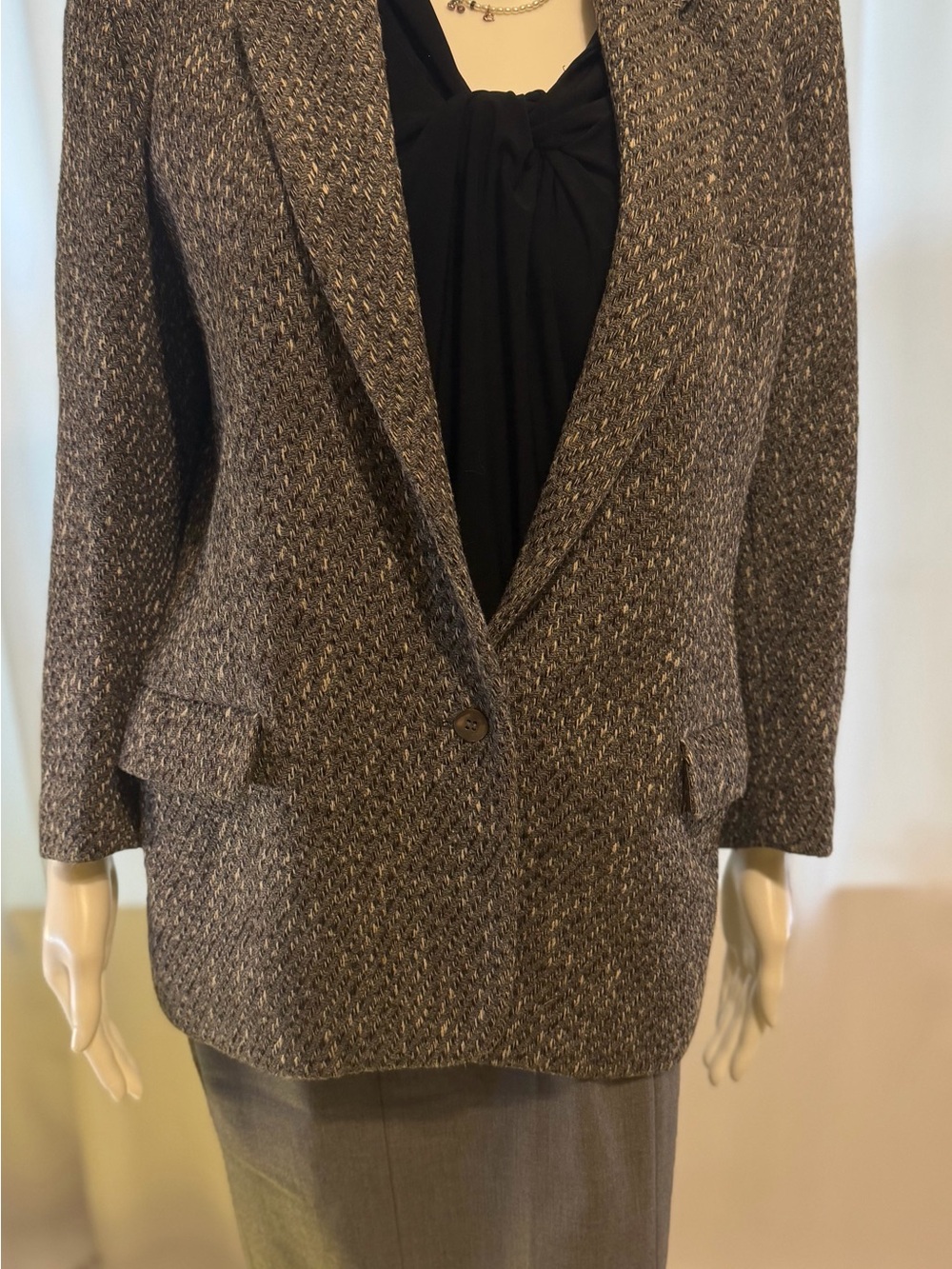 Liz Claiborne Petite Wool Blend Tweed Blazer Size 2P Vintage Career Grey
